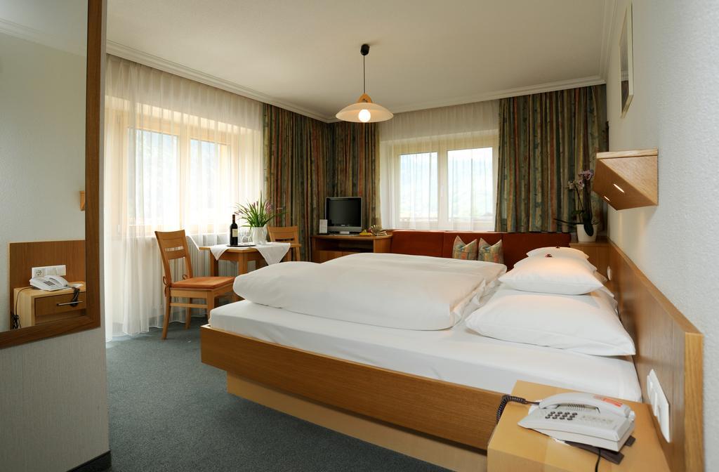 Hotel Haus Alpina Au (Vorarlberg) Habitación foto
